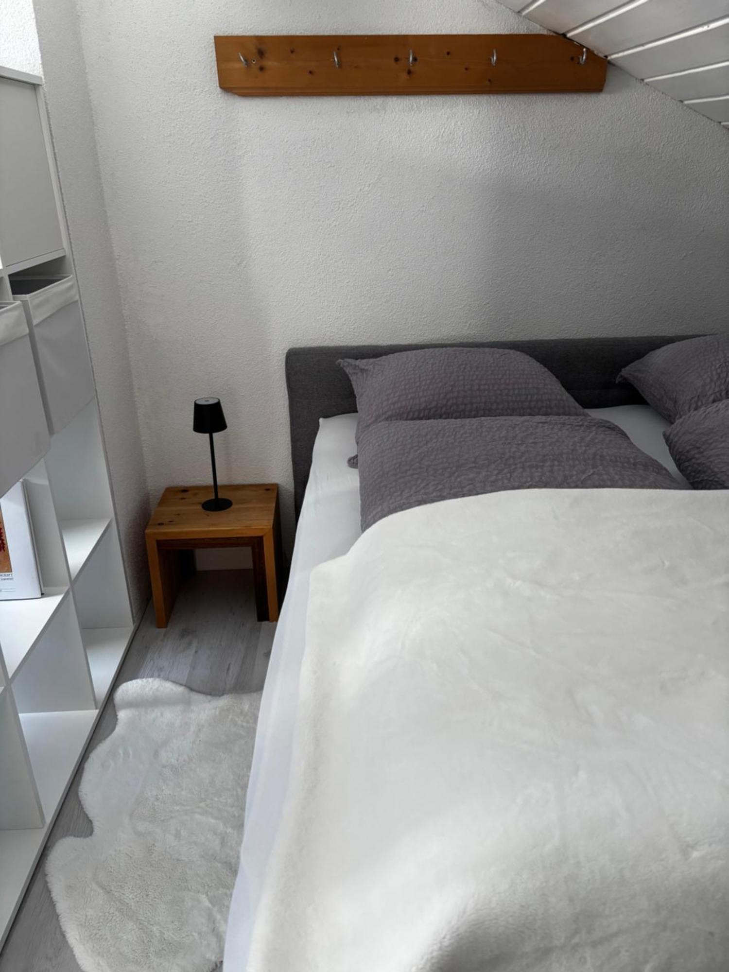Lechtaler Alpenblick Landeck - Privatzimmer & Ferienwohnung Eksteriør bilde