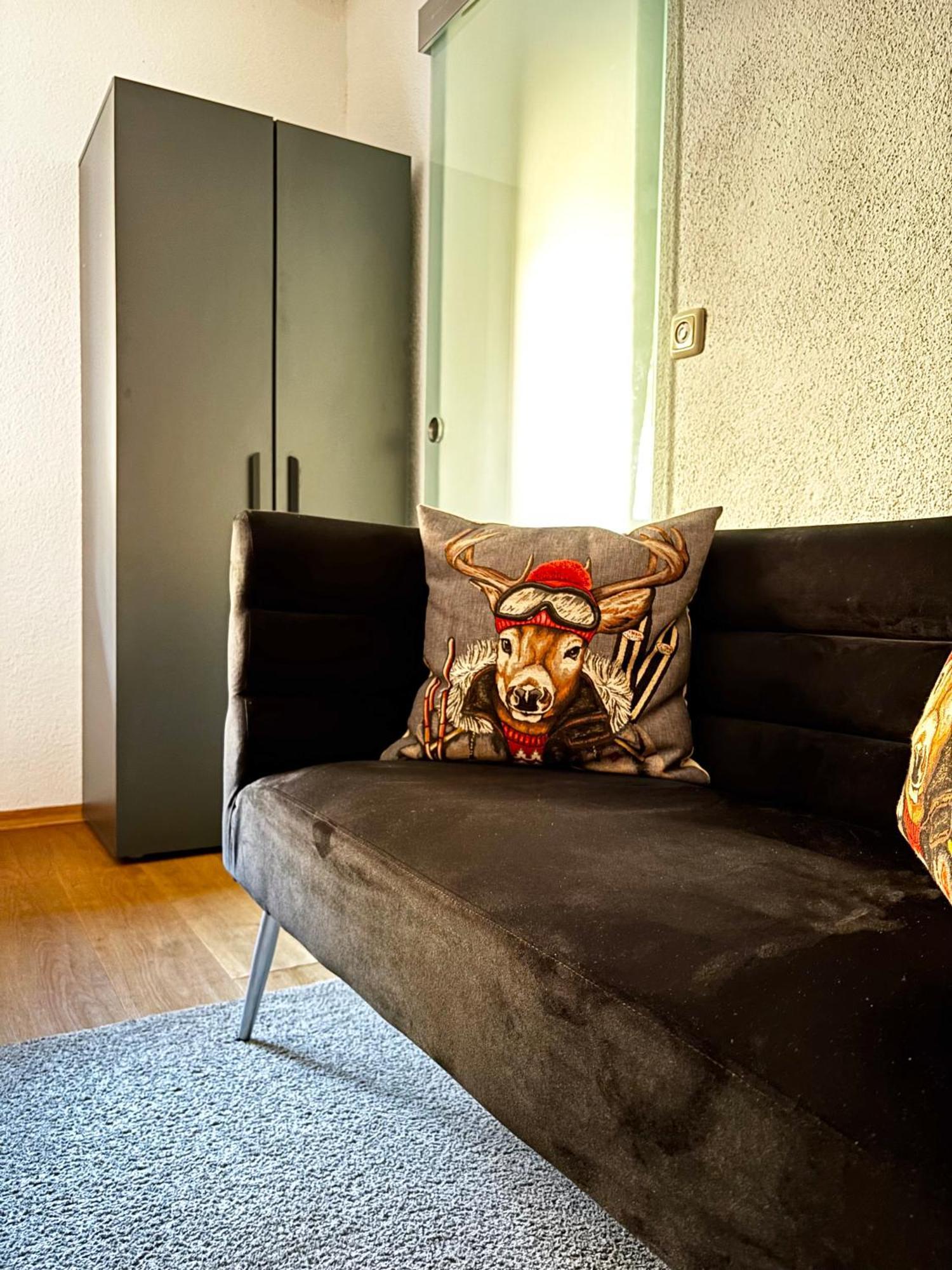 Lechtaler Alpenblick Landeck - Privatzimmer & Ferienwohnung Eksteriør bilde