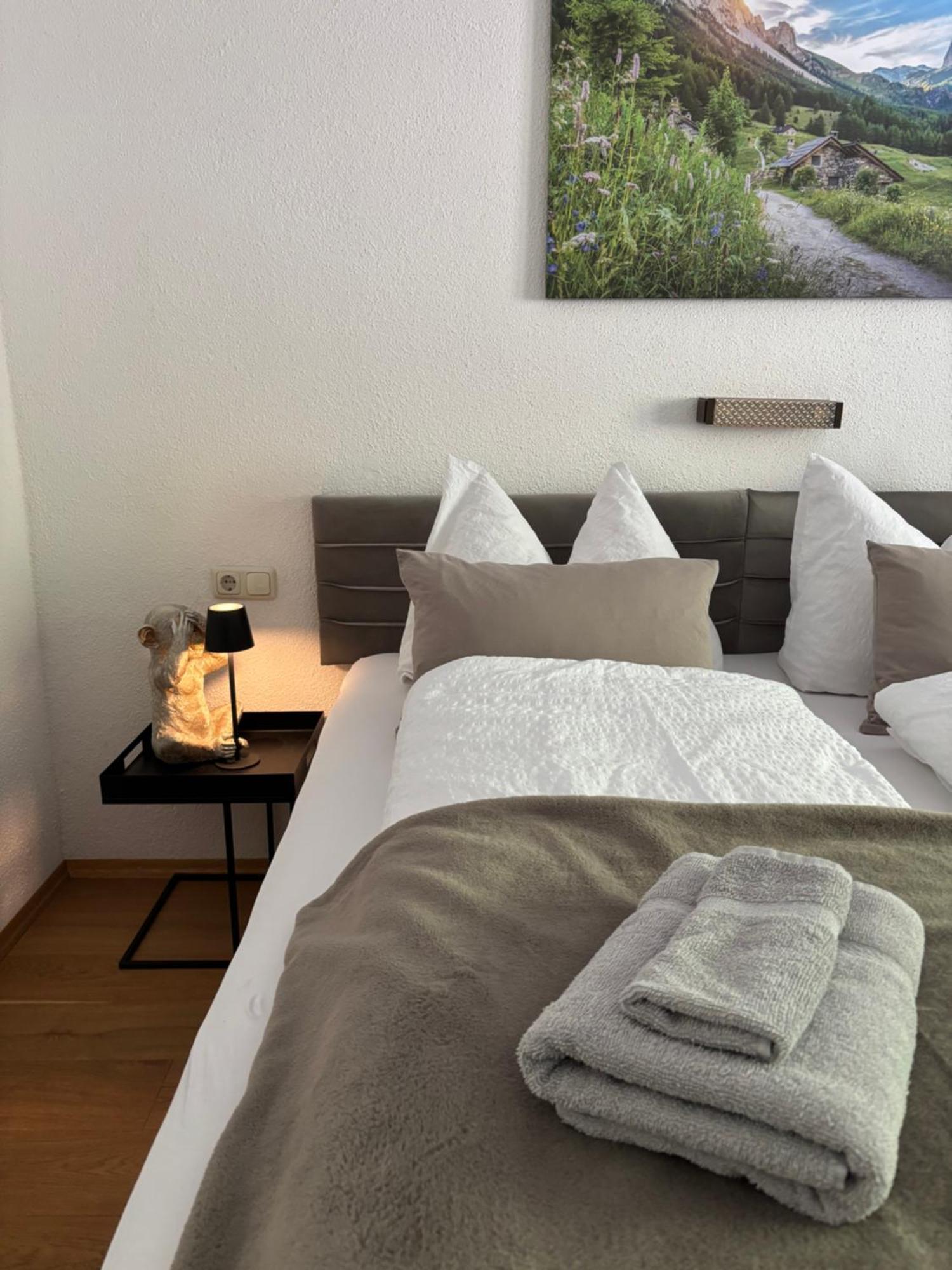 Lechtaler Alpenblick Landeck - Privatzimmer & Ferienwohnung Eksteriør bilde